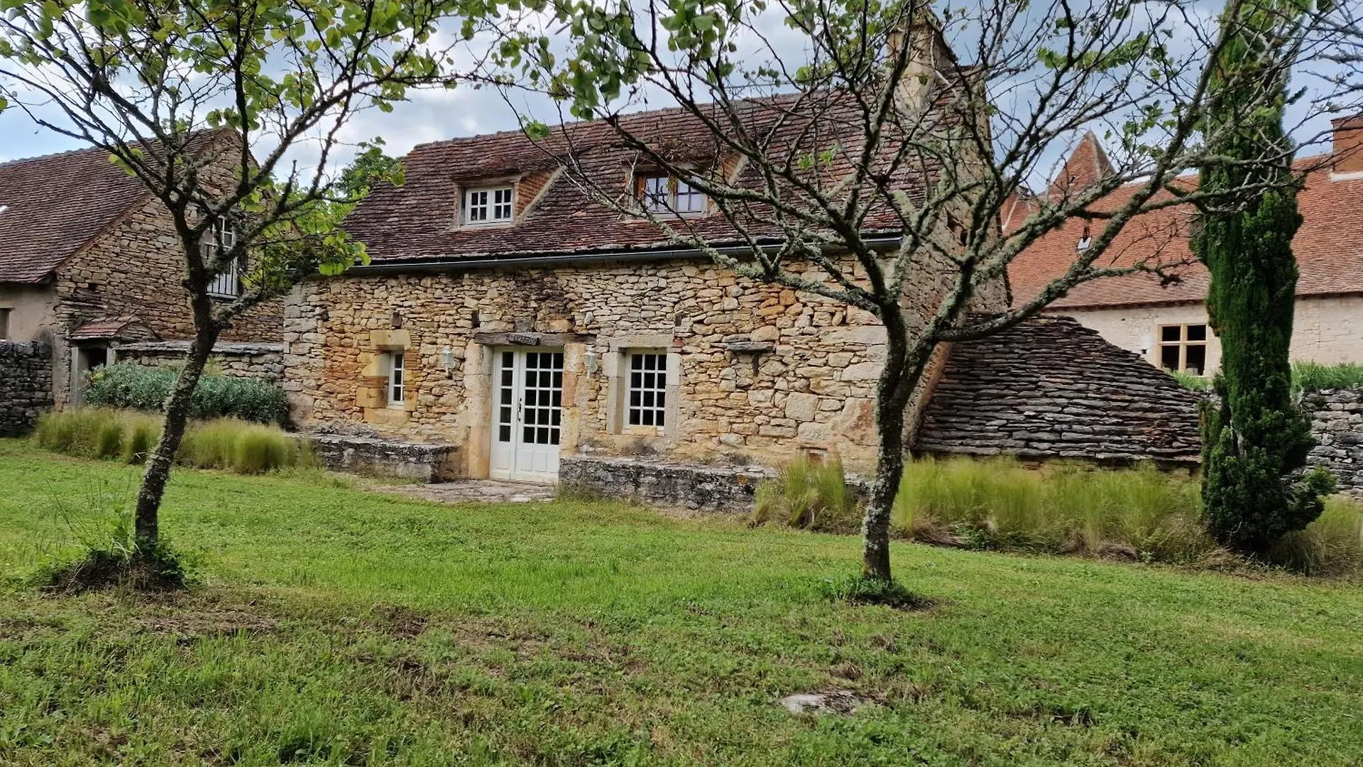 Holiday home Gite Fournil Varaire France